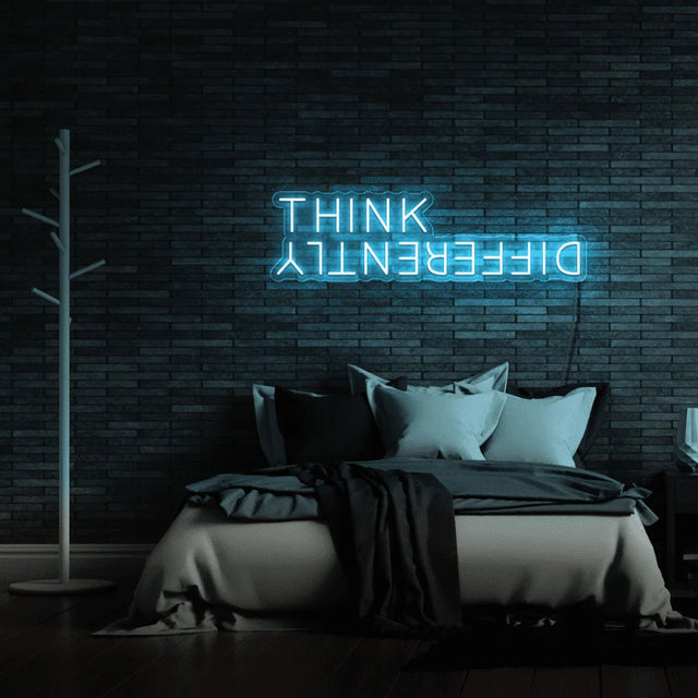 שלט ניאון Think Differently - DecorYarok